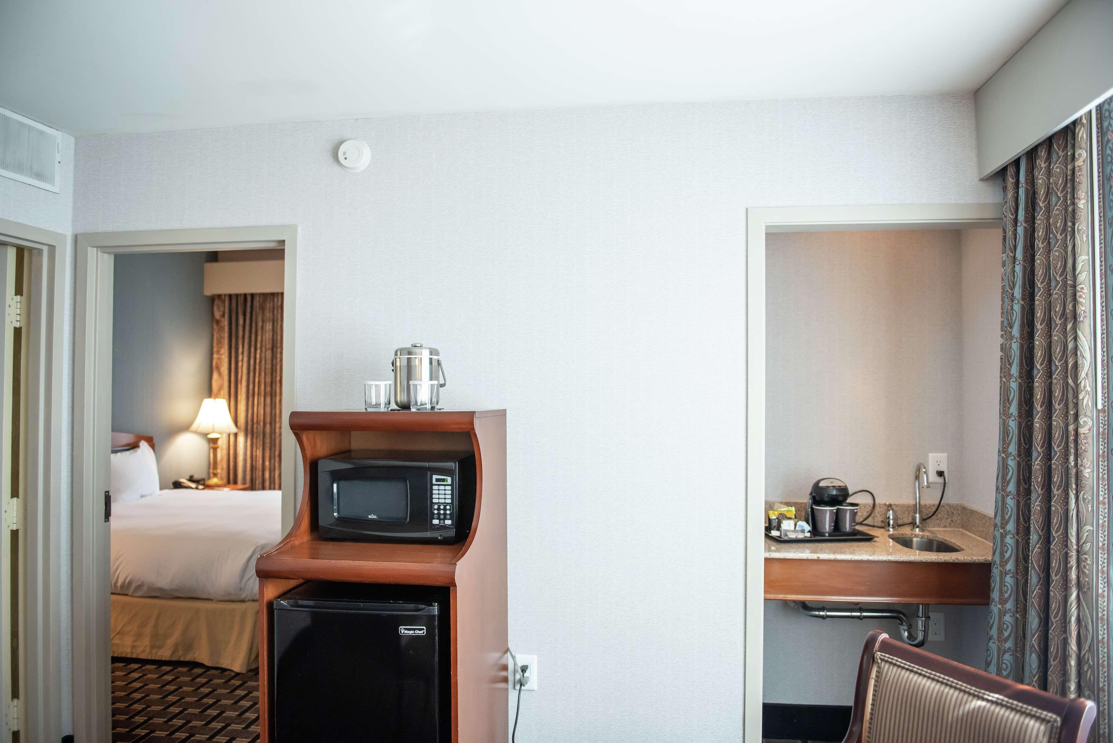 Inn At The Colonnade Baltimore - A Doubletree By Hilton Hotel Екстер'єр фото