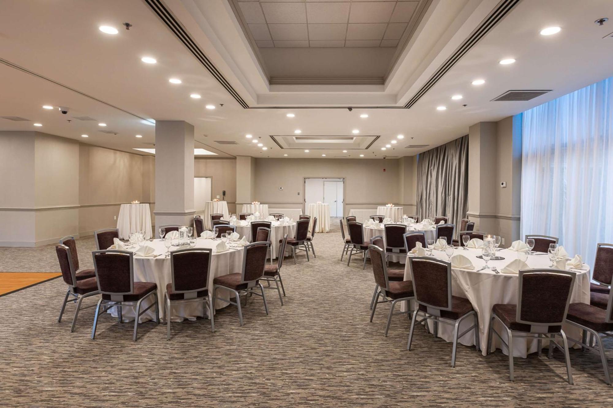 Inn At The Colonnade Baltimore - A Doubletree By Hilton Hotel Екстер'єр фото
